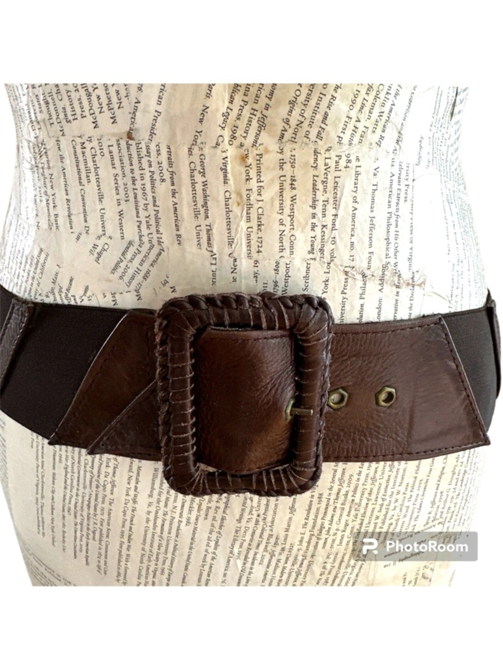 VINTAGE Motif 56 Leather STRETCH WAIST Belt Size Small